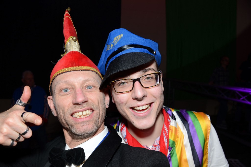 ../Images/Jubileum feest 5x11 512.jpg